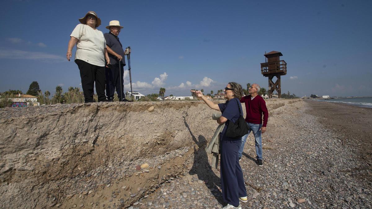 Situación de la playa de la Malvarrosa hace menos de un mes.
