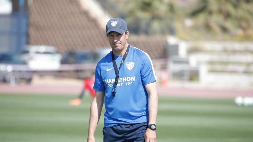 José González, en un entrenamiento del Málaga CF