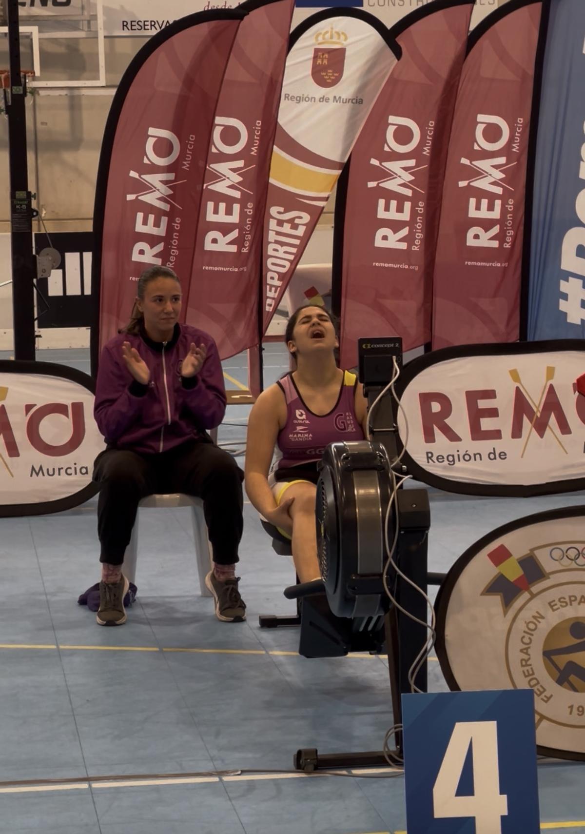 Leyre Sanjuan,  exhausta, tras la durísima competición