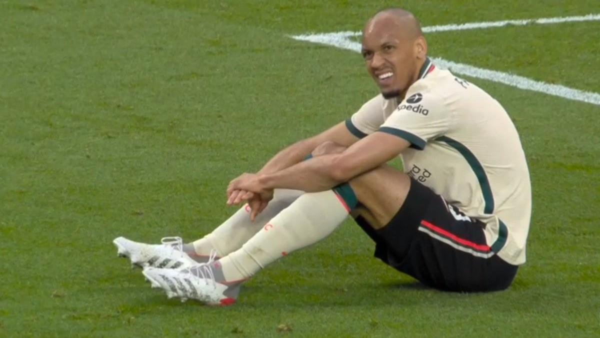 Fabinho, lesionado ante el Aston Villa