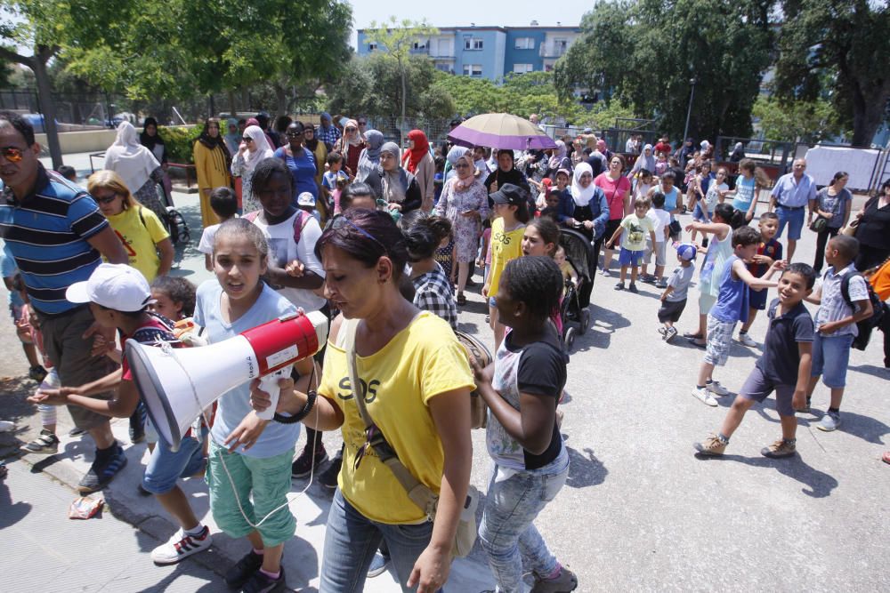 Protesta a l'escola Baldiri Reixach