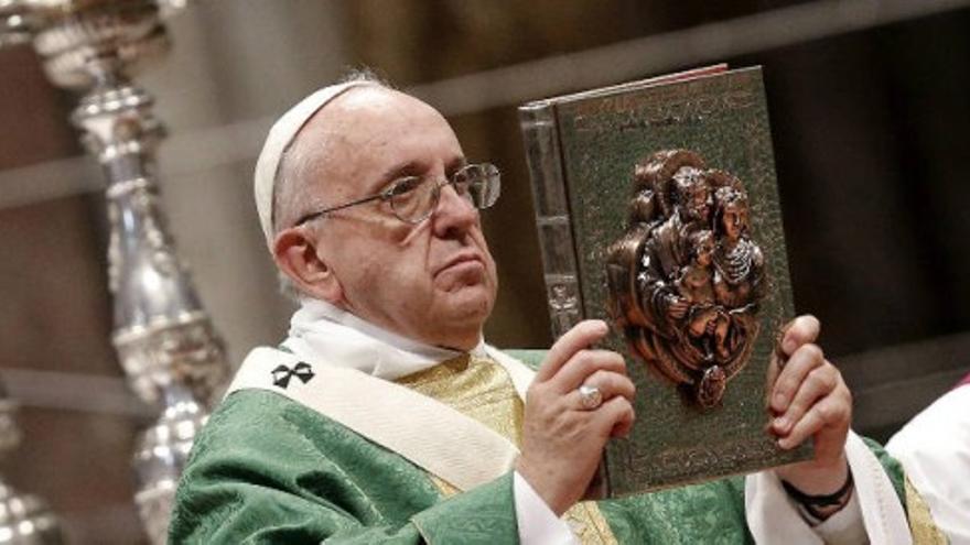 El papa Francisco reafirma la oposición católica al matrimonio igualitario