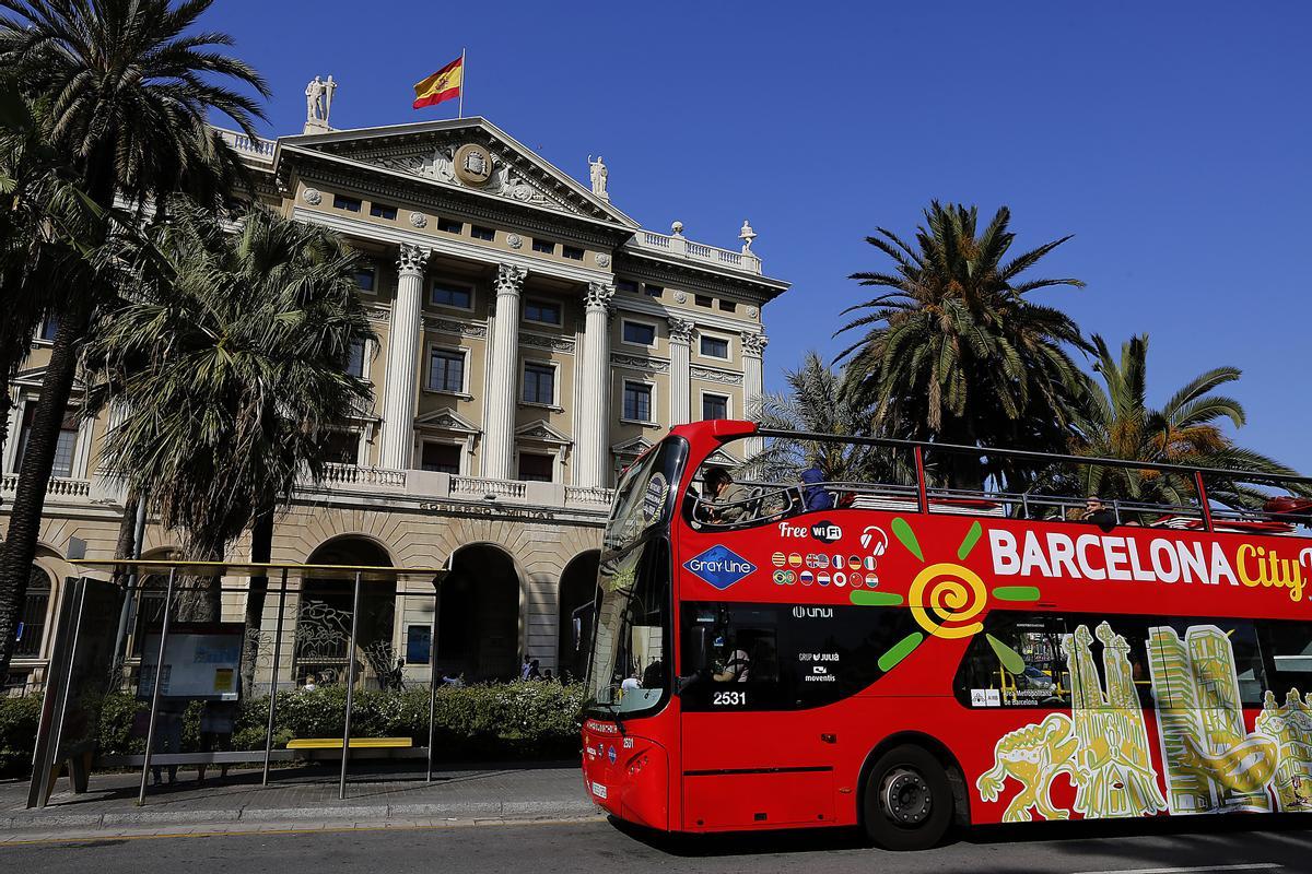 El Gobierno militar de Barcelona.