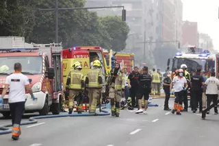 "Hay una pequeña llama, pero hay dotaciones de bomberos sobradas para atender pequeños conatos de incendio"