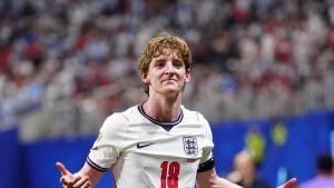 Gordon celebrando su gol contra Argentina