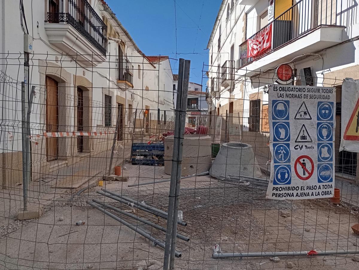 Fotogalería | Quejas por las obras del colector general de Malpartida de Cáceres Fotogalería | Quejas por las obras del colector general de Malpartida de Cáceres