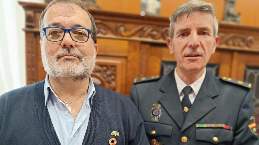 El nuevo jefe de la Policía Nacional de Langreo y San Martín se reúne con los alcaldes
