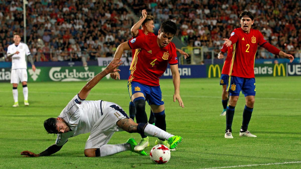 Jorge Meré, en un partido con España sub-21.