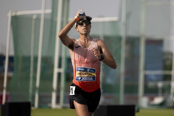Paul McGrath y María Pérez, campeones de Europa de media maratón marcha