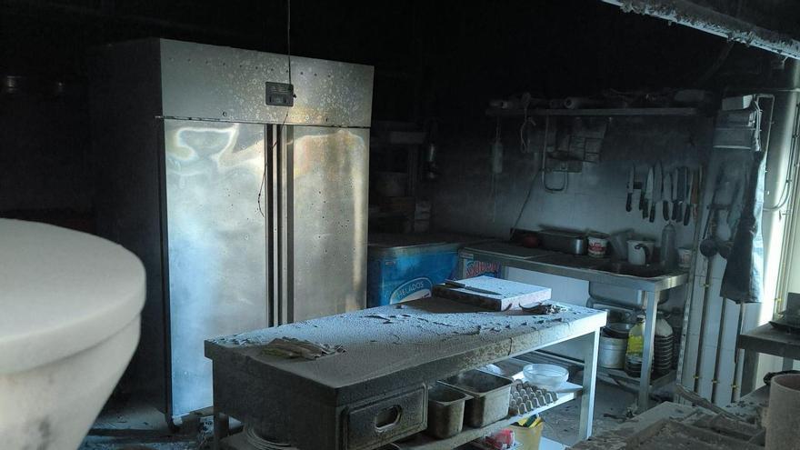 La cocina que se ha prendido fuego esta mañana tras incendiarse una freidora