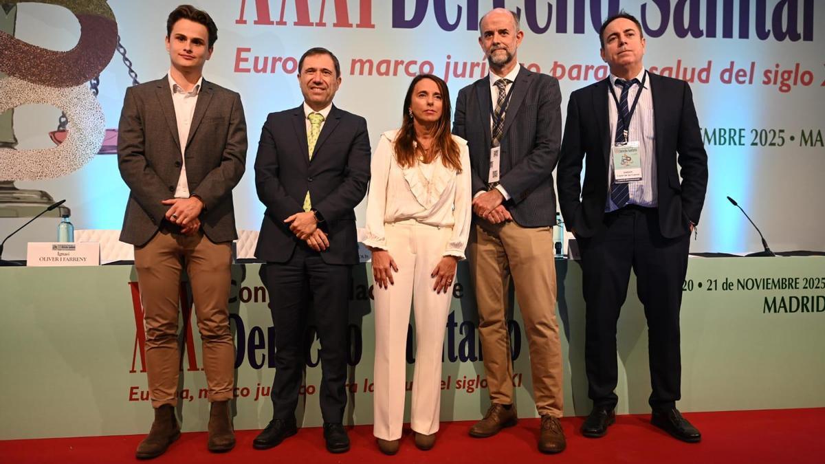 Ignasi Oliver, Juan Fernando Muñoz, Raquel Murillo, Carlos Peña y Joaquín Cayón en la mesa organizada por A.M.A.