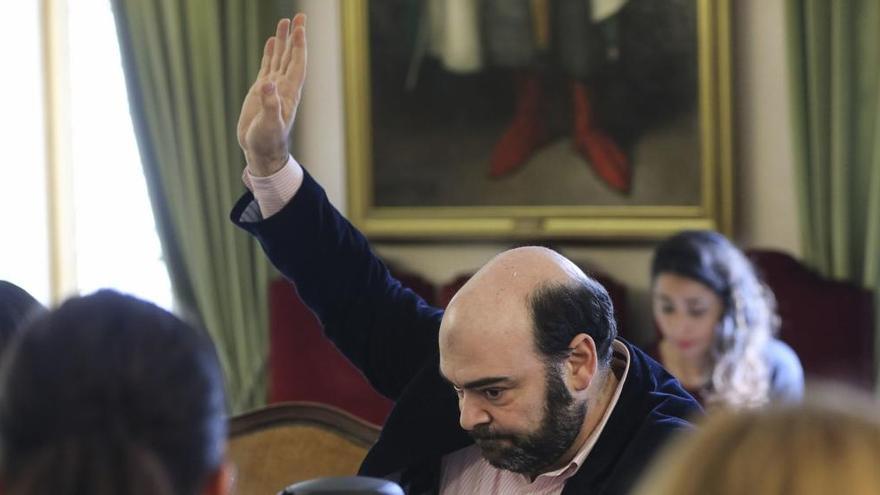 El juzgado devuelve a Caunedo el turno de palabra que le negó el Alcalde en el pleno de mayo