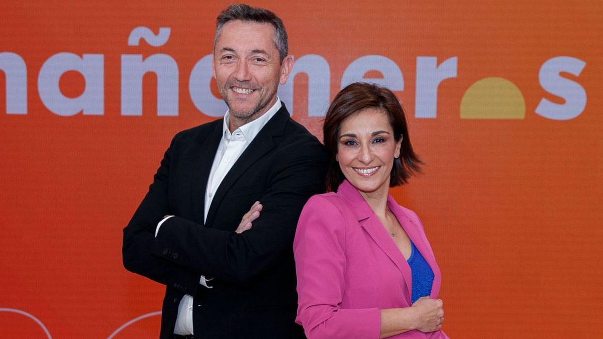 Javier Ruiz y Adela González en 'Mañaneros'