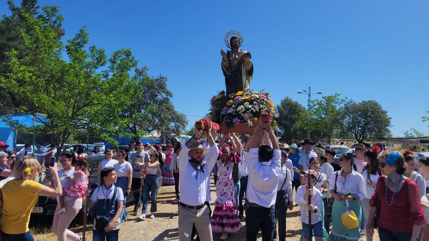 Pedro Abad y la aldea carpeña de Maruanas celebran sus romerías