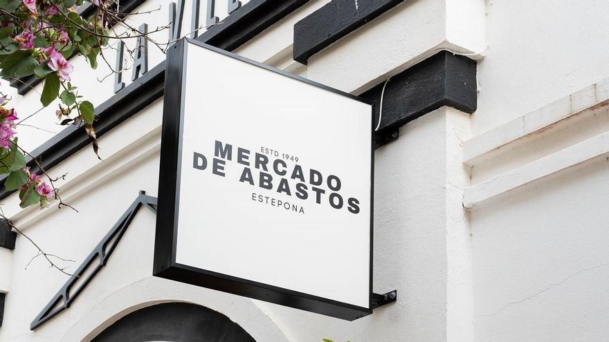 El Mercado de Abastos de Estepona reabre con una nueva propuesta culinaria.