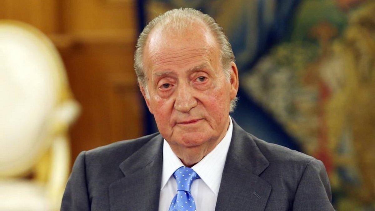 El diario 'El País' mata por error al rey emérito Juan Carlos I