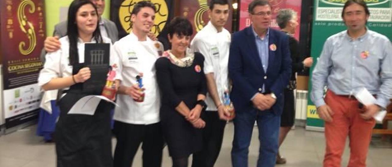 Un cocinero de Alboraia gana un concurso al usar «orxata i fartons»