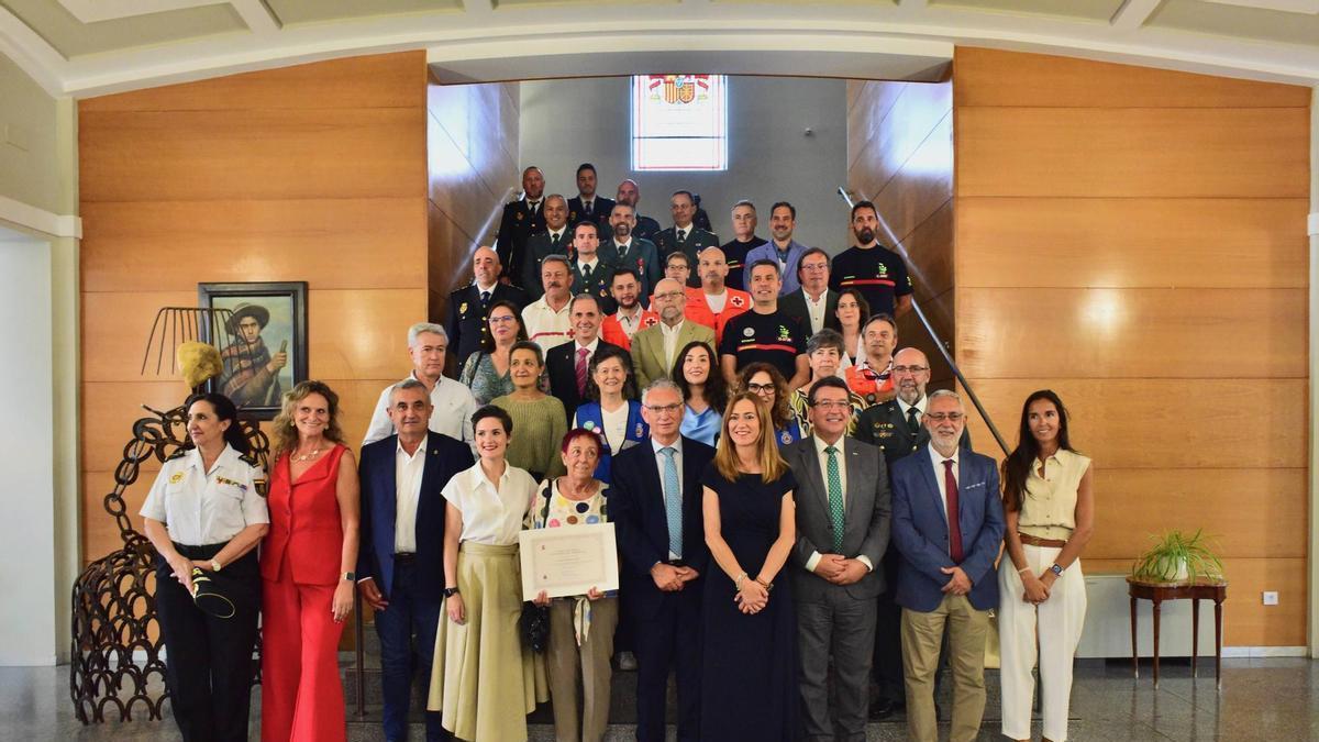 Vídeo | 19 personas e instituciones reciben en Badajoz la Medalla al Mérito de la Protección Civil