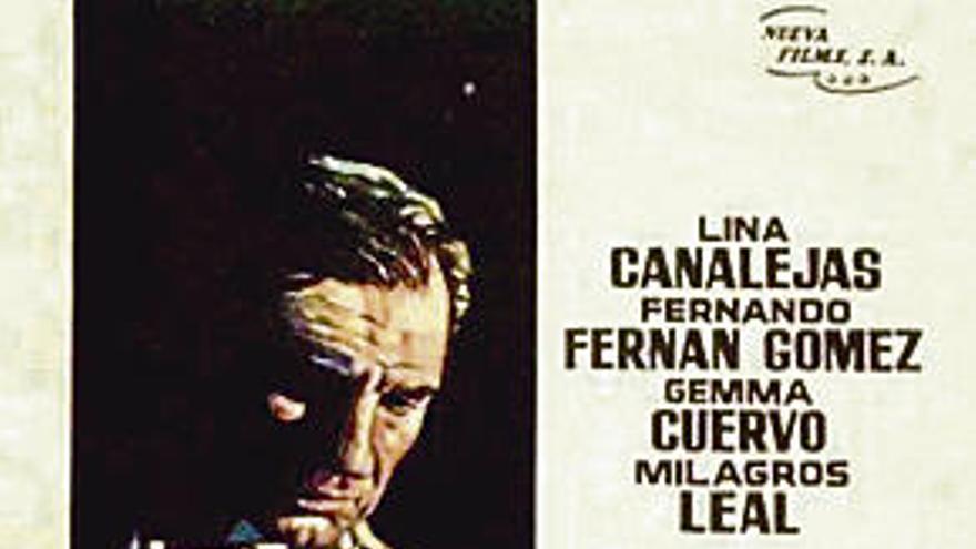 De izquierda a derecha, el cartel de &quot;El viaje a ninguna parte&quot; (1986) y sendas escenas de &quot;El espíritu de la colmena&quot; (1973) y &quot;Esa pareja feliz&quot; (1951).