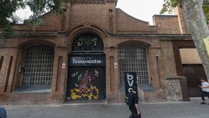 Exterior de la sala Boveda, en el Poblenou, en Barcelona.