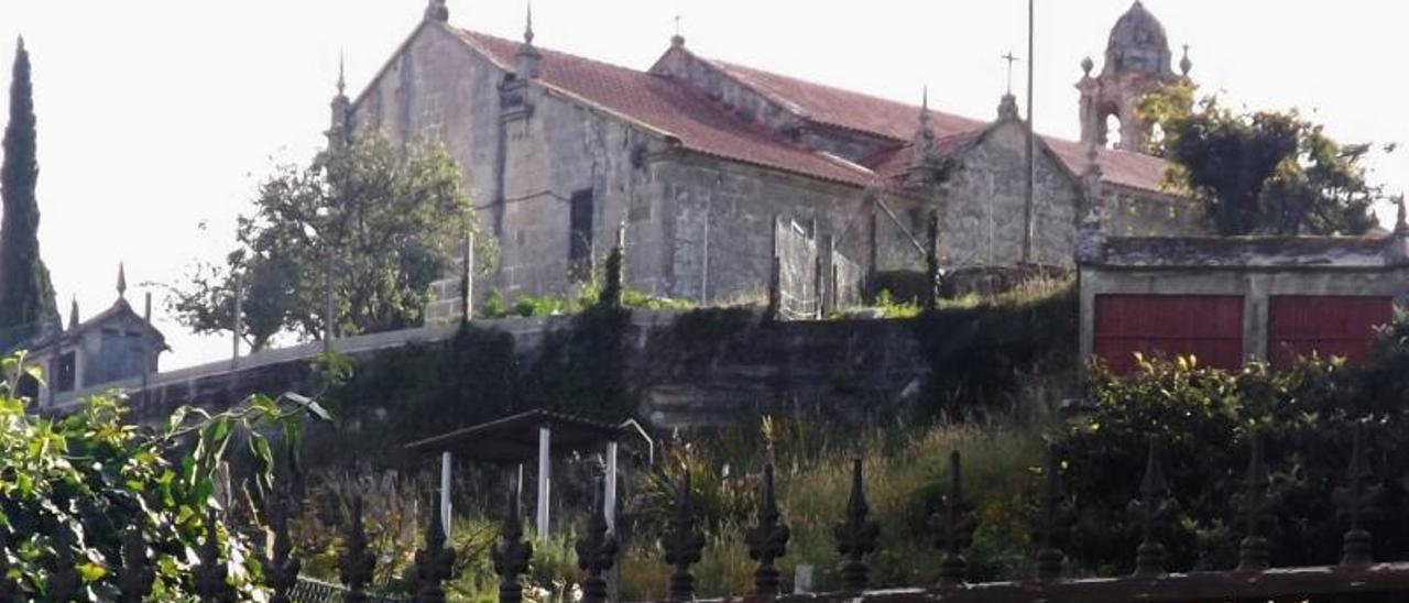 Outarelo pedregoso onde se atopa a actual igrexa de San Martiño de Moaña.   | FDV