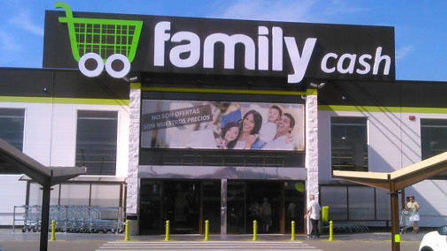 Family Cash se abre un hueco en el reino de Mercadona y Consum:  7 tiendas en tres años