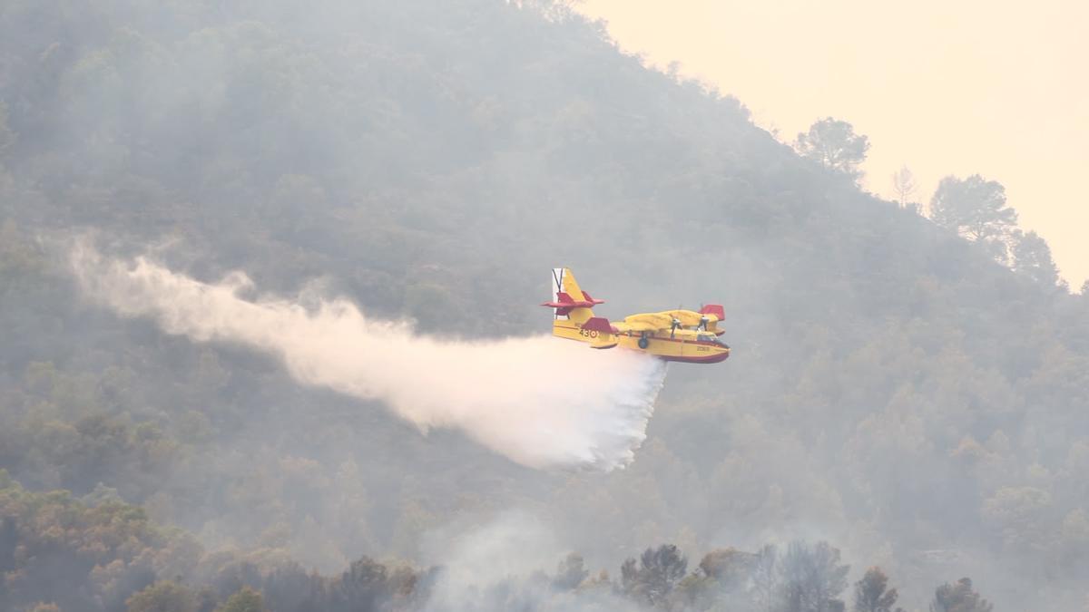Vídeo: Cuarto día del incendio de la Vall d’Uixó