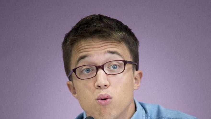 Errejón aviva la pugna interna de Podemos en Madrid al pedir neutralidad a Iglesias