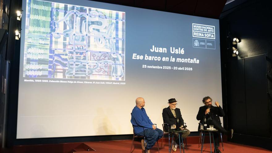 Manuel Segade, Juan Uslé y Ángel Calvo en la
inauguración de la exposición pictórica. 
|  Archivo fotográfico del Museo Reina Sofía