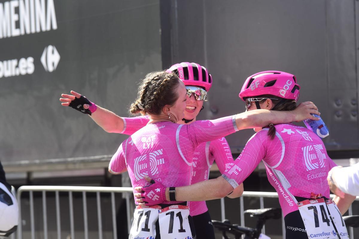 El litoral coruñés, escenario del final de la tercera etapa de La Vuelta Femenina.