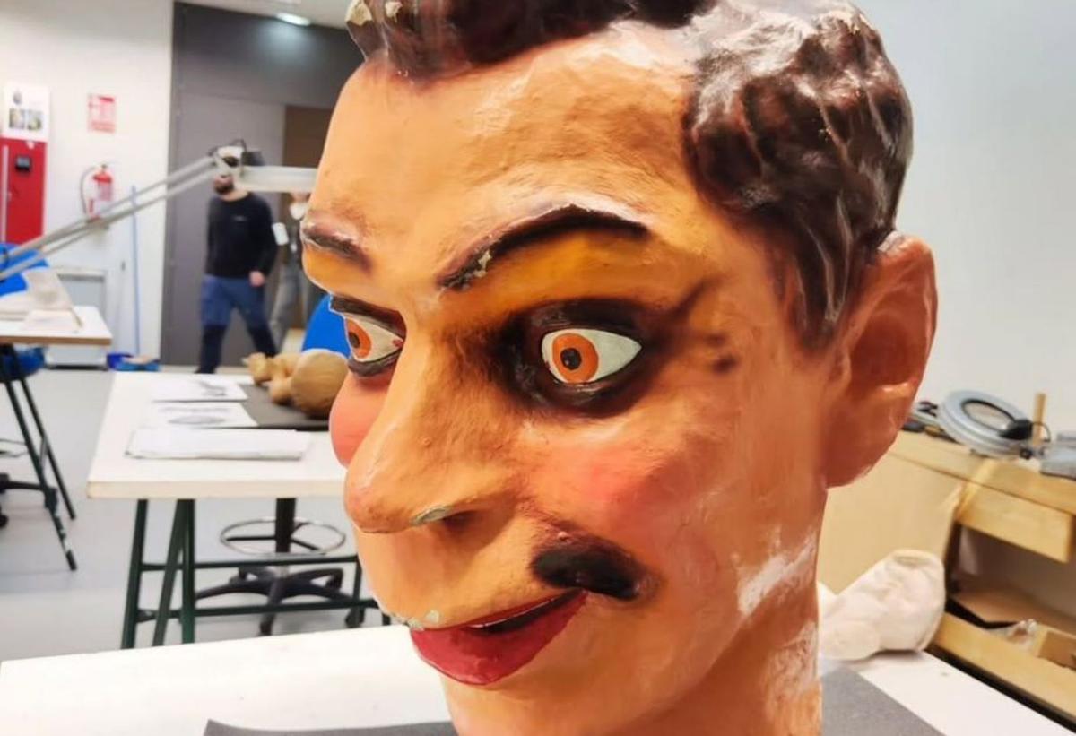 El cabezudo de» Cantinflas». | ESAPA