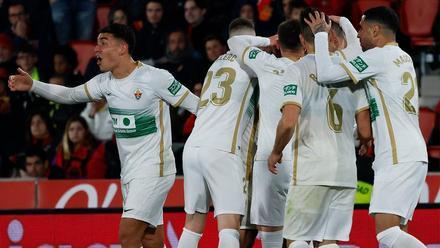 Resumen, goles y highlights del Mallorca 0 - 1 Elche de la jornada 24 de LaLiga Santander