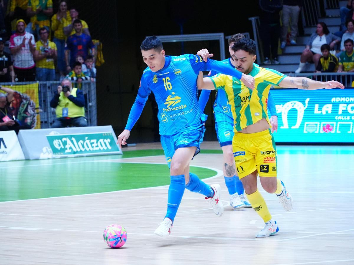 El conjunto peñiscolano permanece en la decimosegunda posición después de no poder sumar una victoria.