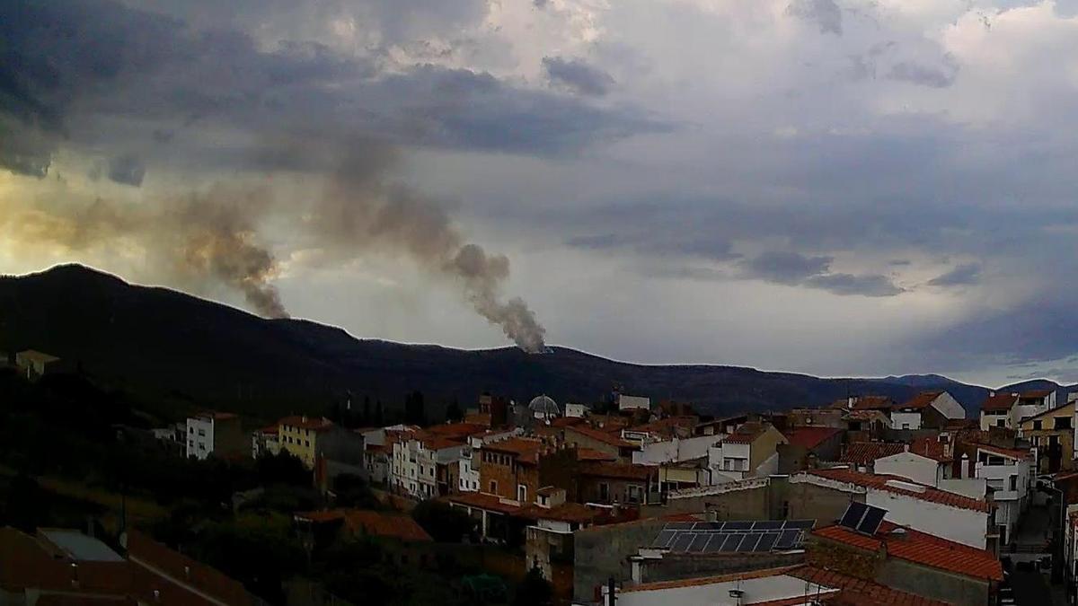Vídeo: Las tormentas eléctricas provocan varios conatos de incendio en Castellón