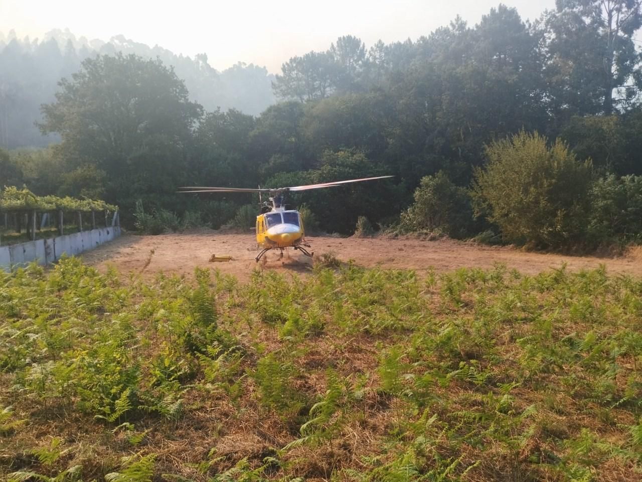 Así evoluciona el incendio que arrasa el monte de Meaño