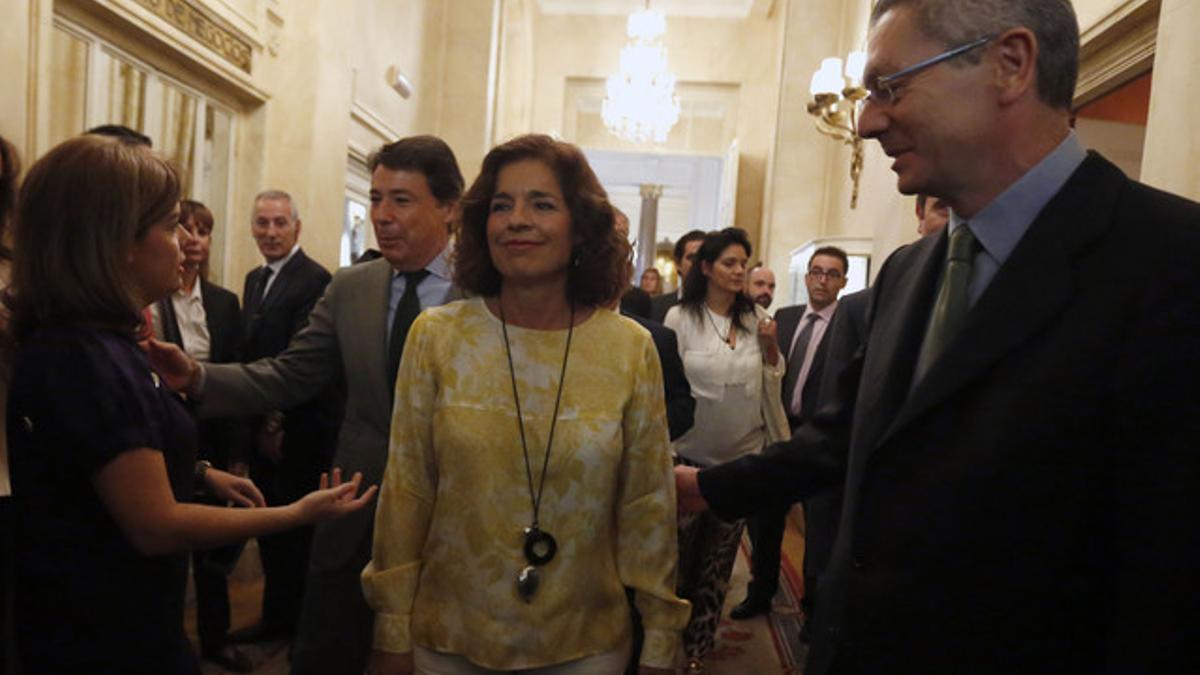 La alcaldesa de Madrid, Ana Botella, este jueves, junto al ministro de Justicia, Alberto Ruiz-Gallardón.