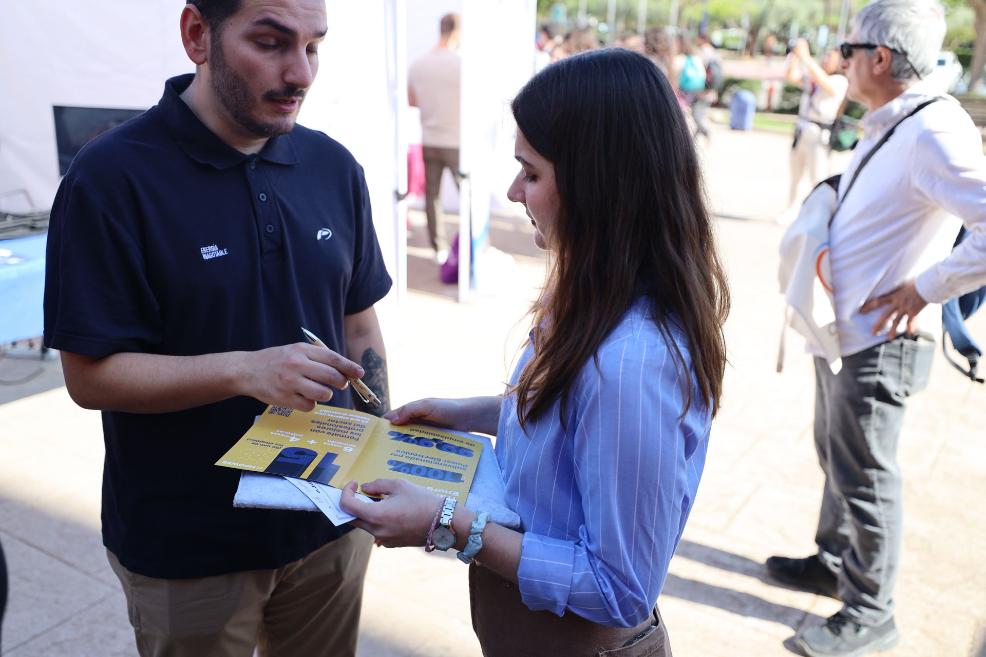 Más de mil universitarios aspiran a un empleo en la industria 5.0 de Castellón. Así ha sido la Feria de Empresas de la UJI.