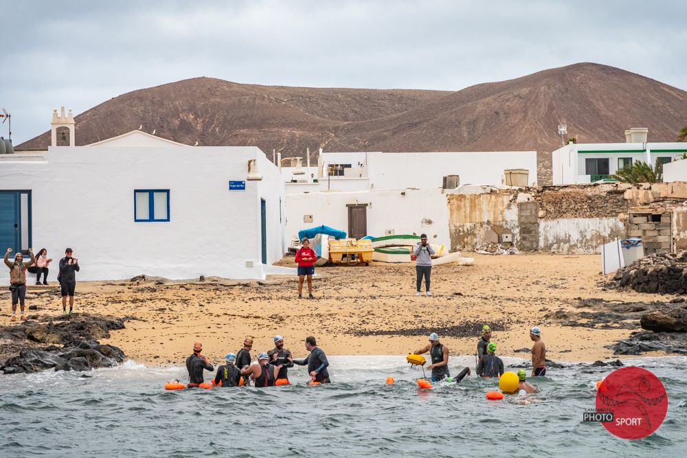 Etapa La Graciosa-Famara de la vuelta a nado por etapas de Lanzarote (2020)