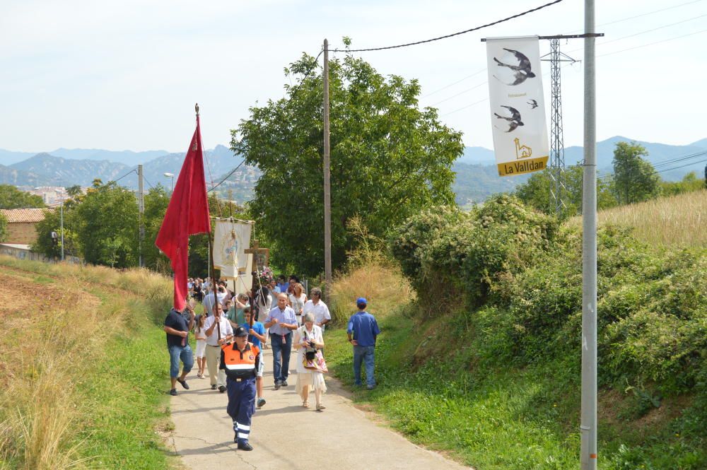 Processó amb la imatge de la Mare de Déu de Queralt a la Valldan