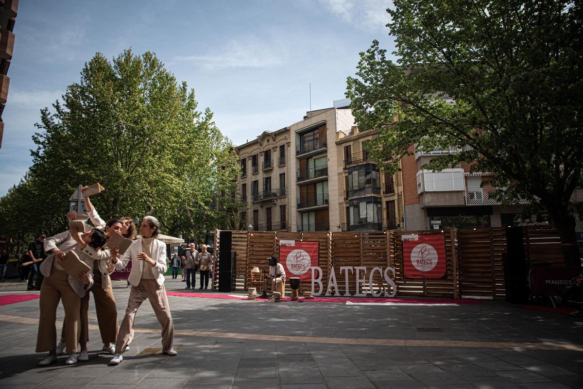 Actuació de dansa del festival Batecs, el 2023 Actuació de dansa del festival Batecs, el 2023