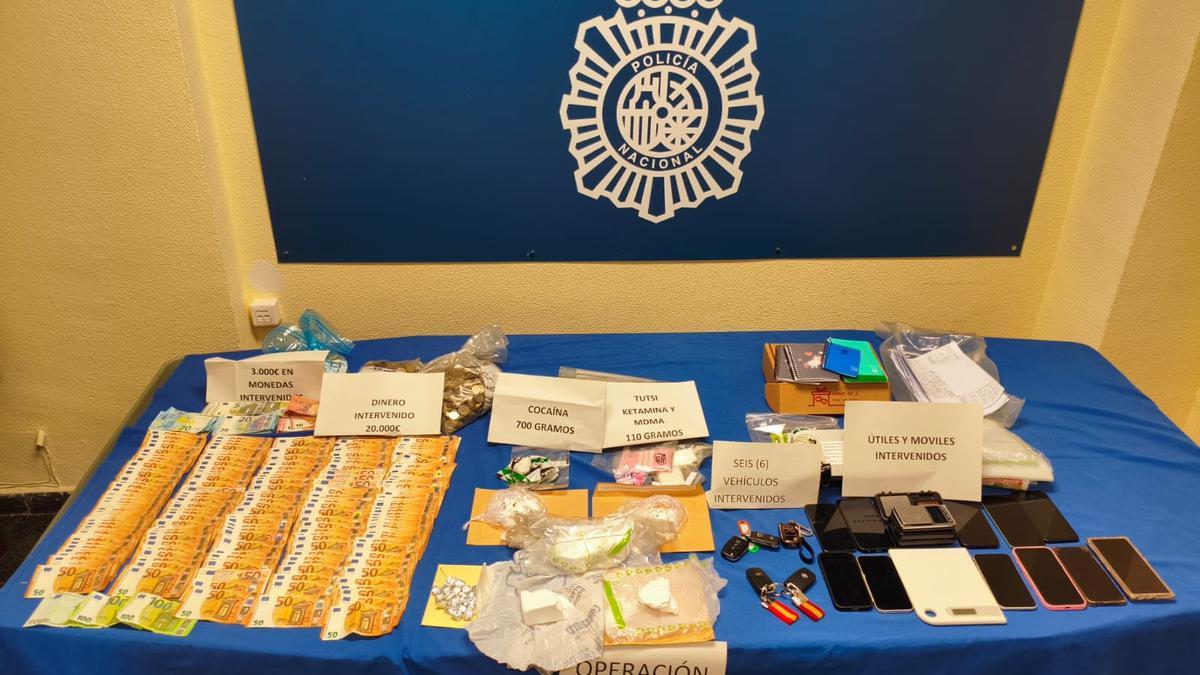 Vídeo | La Policía Nacional desarticula un entramado familiar dedicado al tráfico de drogas y detiene a sus nueve integrantes