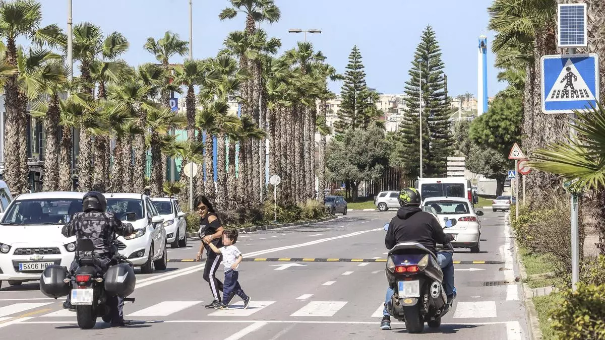 La Zona de Bajas Emisiones del centro de Torrevieja se retrasa como mínimo cinco meses más