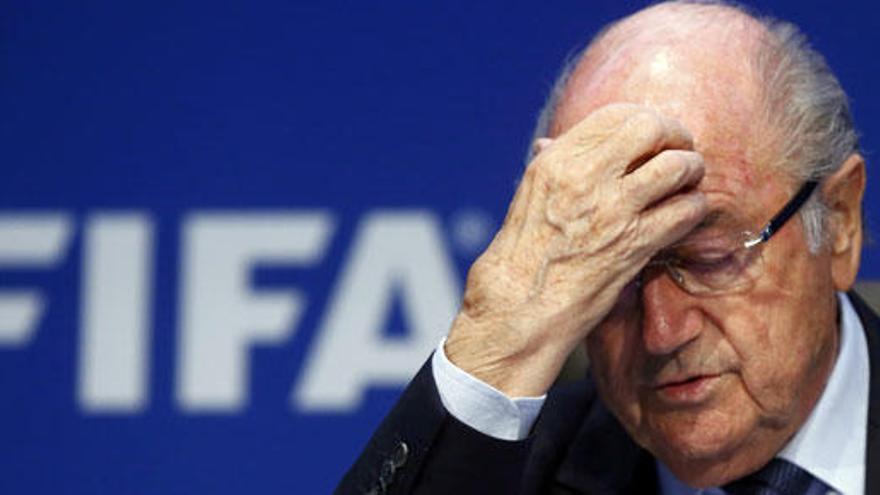 Blatter se ha visto salpicado por varios escándalos.