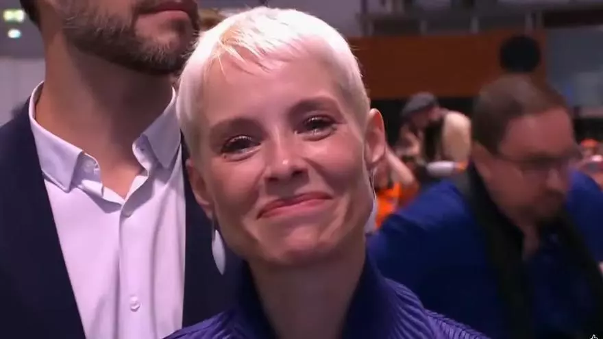 Vídeo | Soraya Arnelas rompe a llorar antes de actuar ante el Papa en Ifema