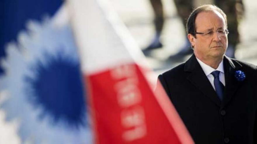 Abucheos a Hollande durante el Día del Armisticio en París