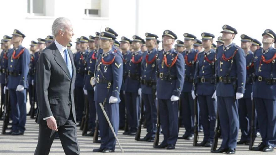 El ministro da la bienvenida al nuevo curso