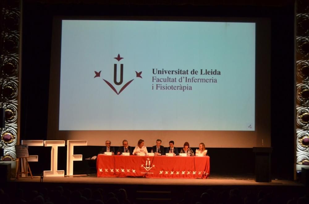 Acte de graduació dels primers infermers de la UdL a Igualada