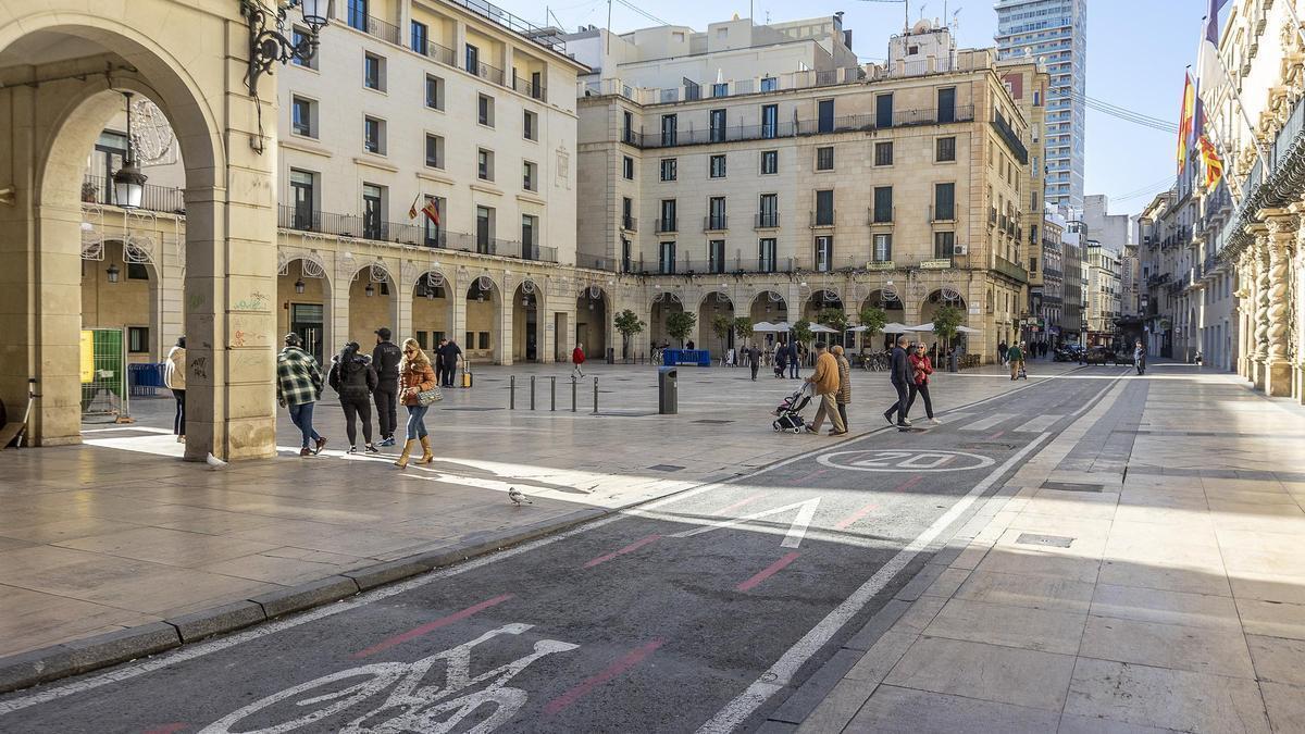 La plaza del Ayuntamiento de Alicante, en una imagen de archivo.