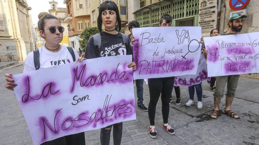 Protestas sentencia manada en Torrevieja y Orihuela