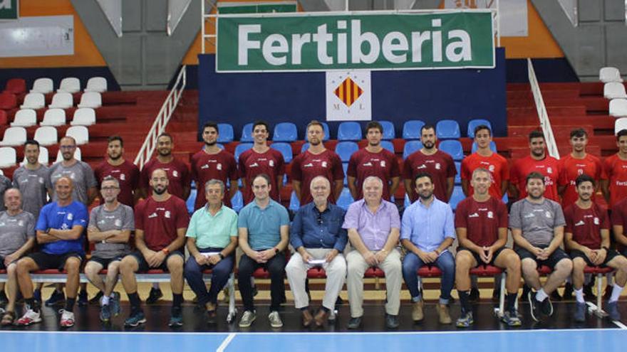 Foto de familia del primer día de pretemporada del Fertiberia en ASOBAL